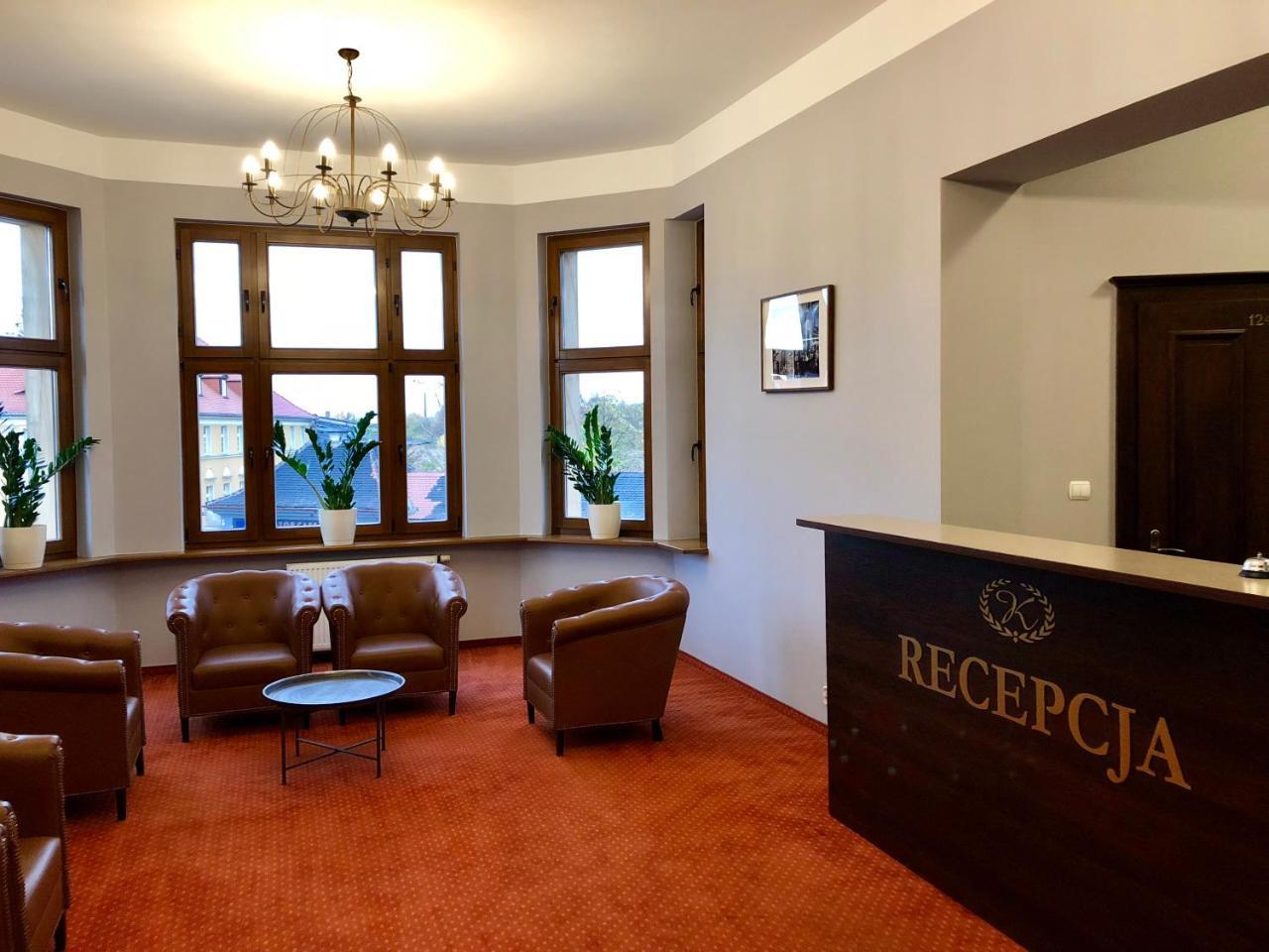 Staromiejski Piwowar Hotel Legnica Kültér fotó